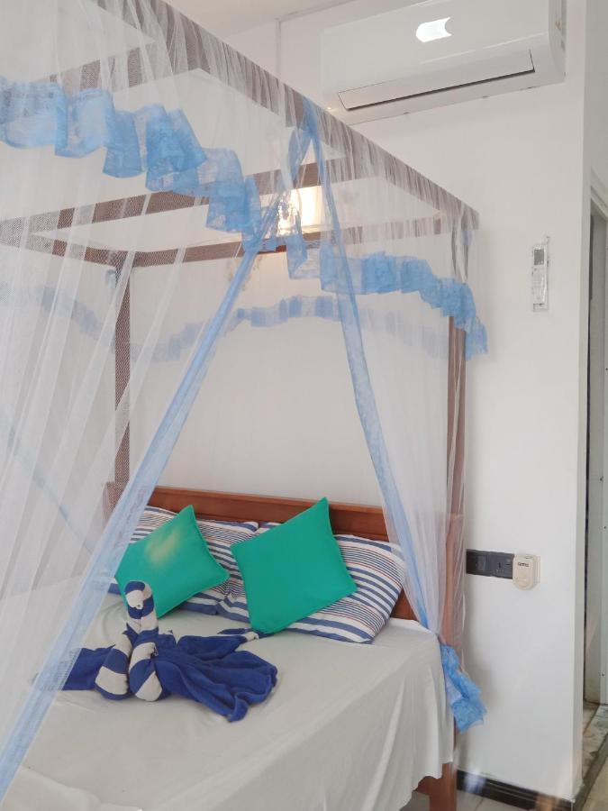 ミリッサ Moon Light Guest Bed & Breakfast エクステリア 写真