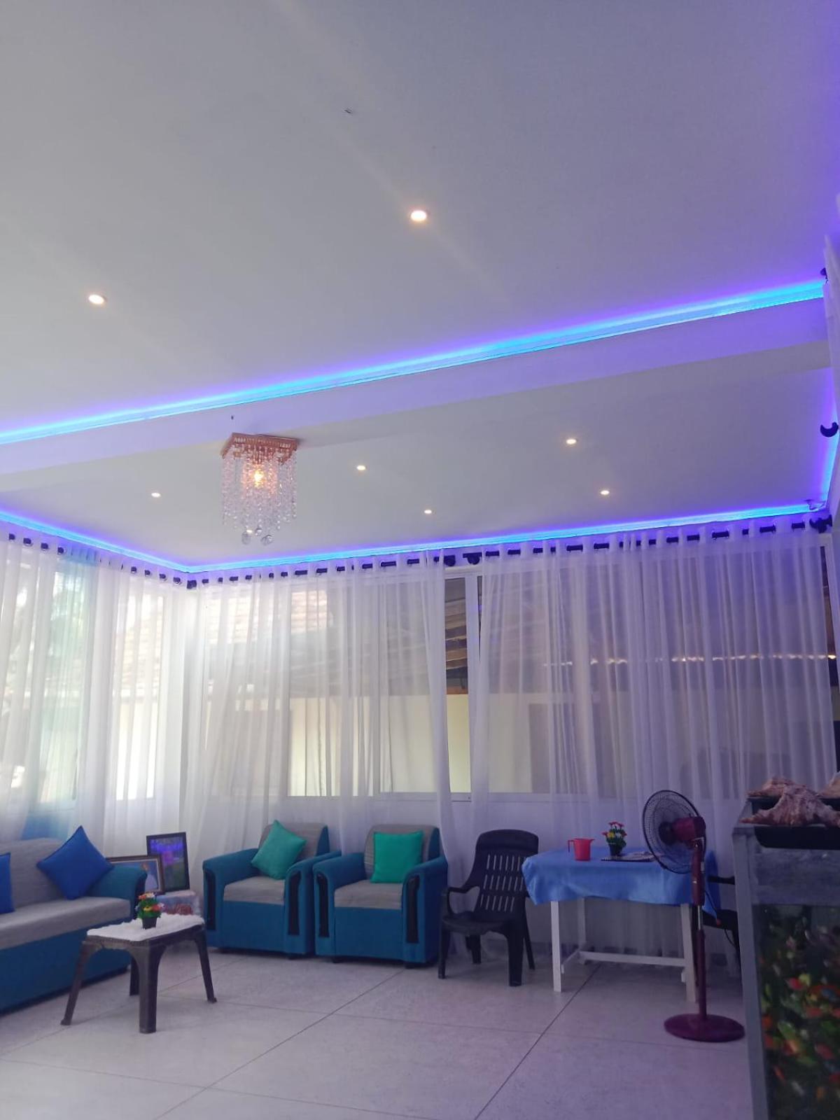 ミリッサ Moon Light Guest Bed & Breakfast エクステリア 写真